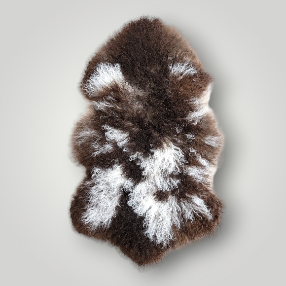 MUST HAVE! Luxury Tibet Mongolian Sheepskin Decorative Throw or Warming Blanket - Picture 3 of 16